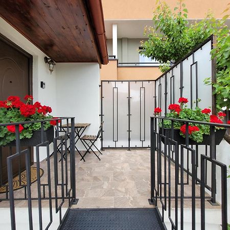 Rose Garden House Daire Bükreş Dış mekan fotoğraf